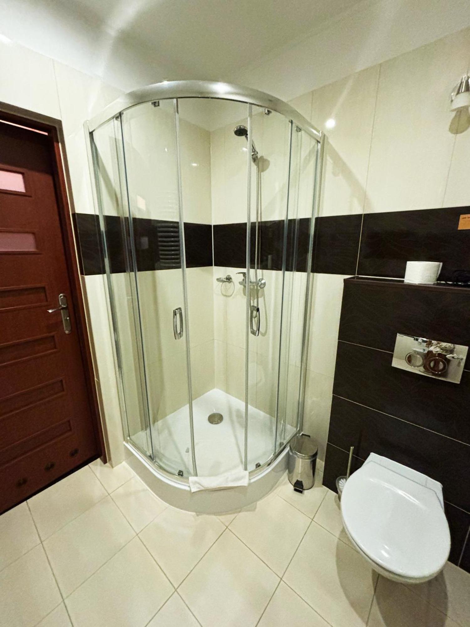 Hotel 365 Kielce Luaran gambar